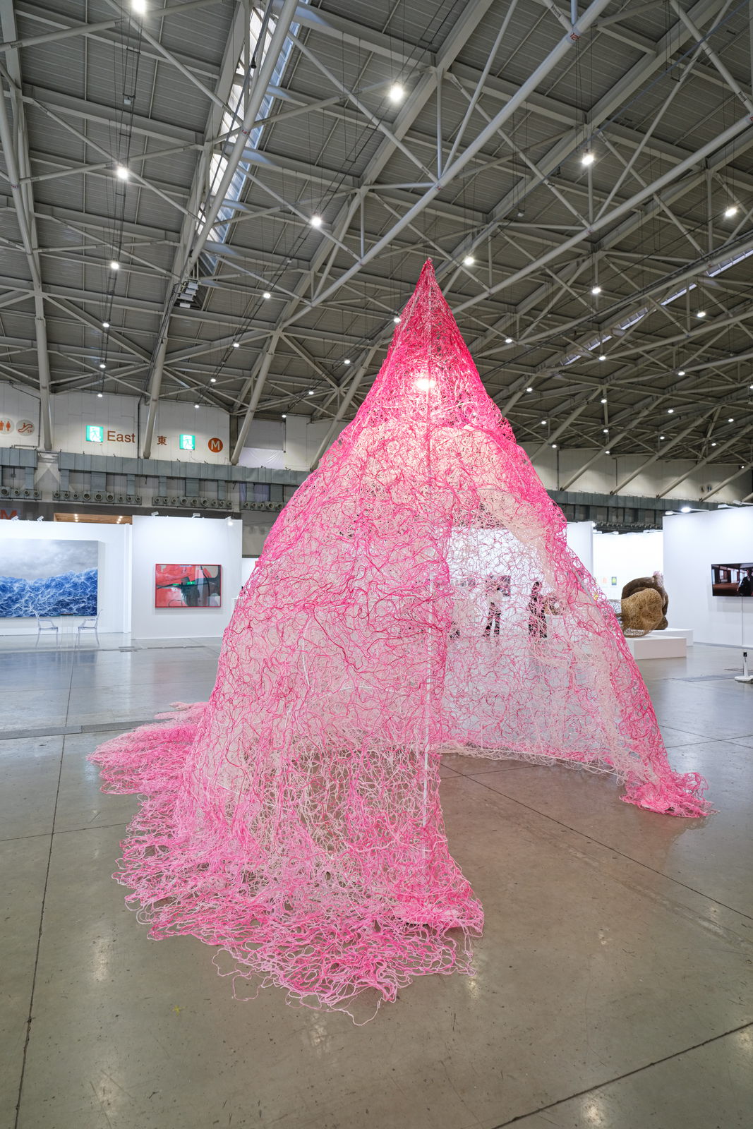 Installation view 2 of Taipei Dangdai at Taipei Nangan Exhibition Center, Taipei.