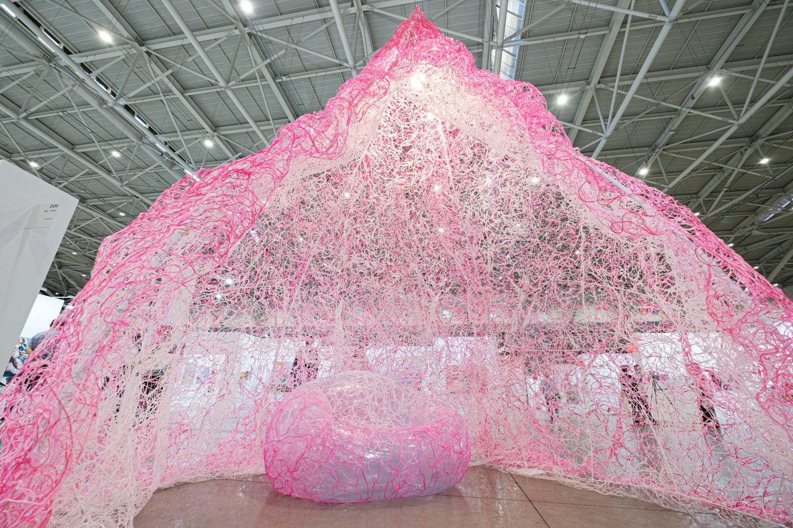Installation view 4 of Taipei Dangdai at Taipei Nangan Exhibition Center, Taipei.