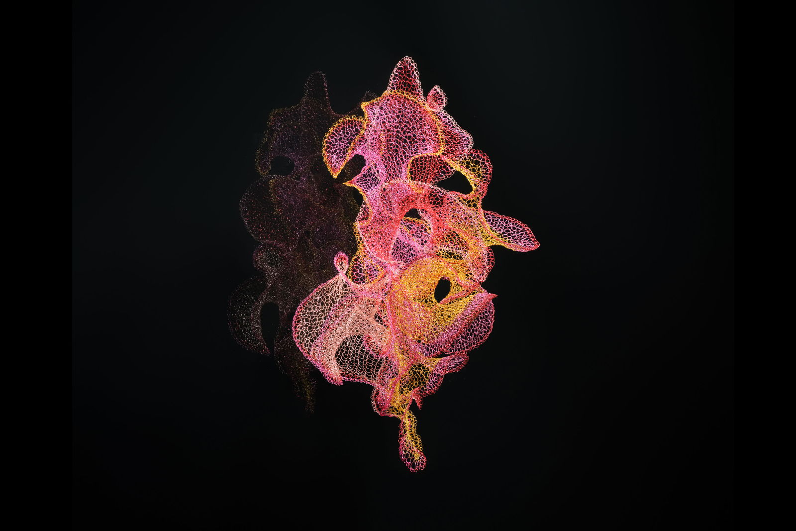 An Unusual Knot, view 10, enamelled copper wire, H98 × W60 × D60 cm.