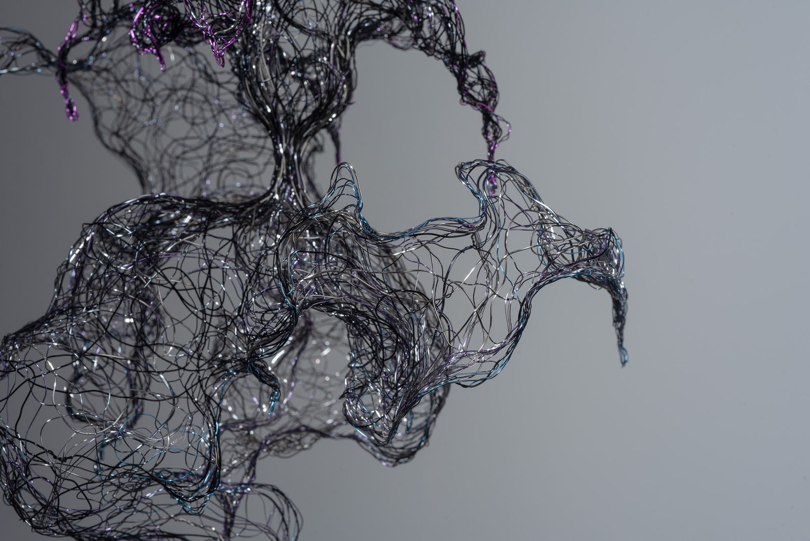 Being as a Woman, view 2, enamelled copper wire, H35 × W21 × D15 cm.