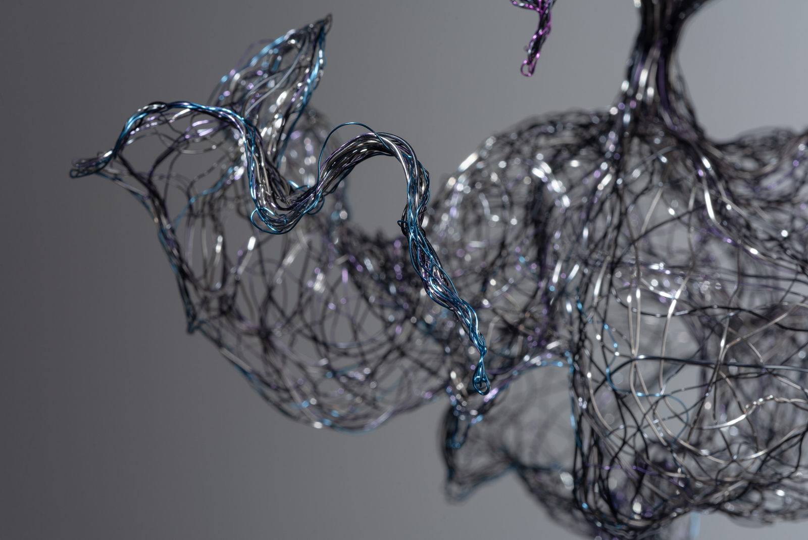Being as a Woman, view 3, enamelled copper wire, H35 × W21 × D15 cm.